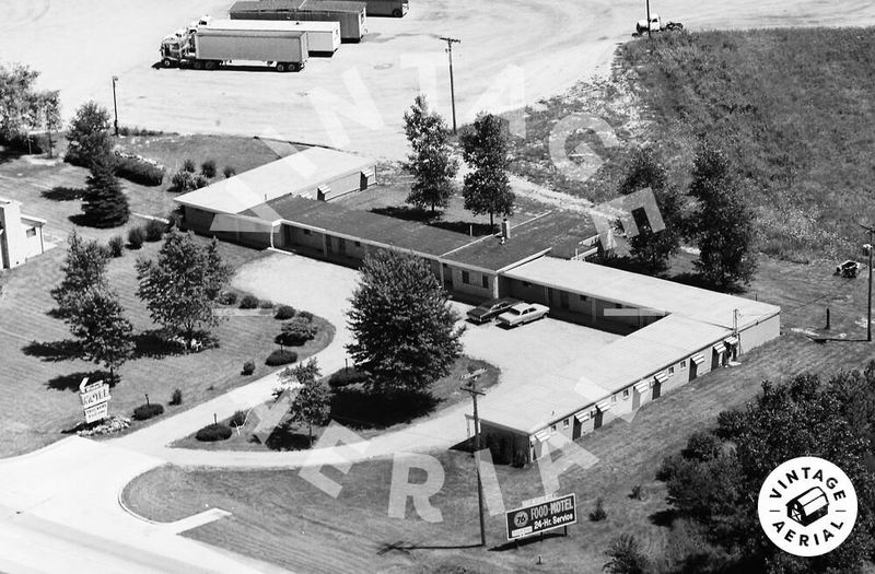 Windmill Motel (Dons Windmill Motel) - 1971